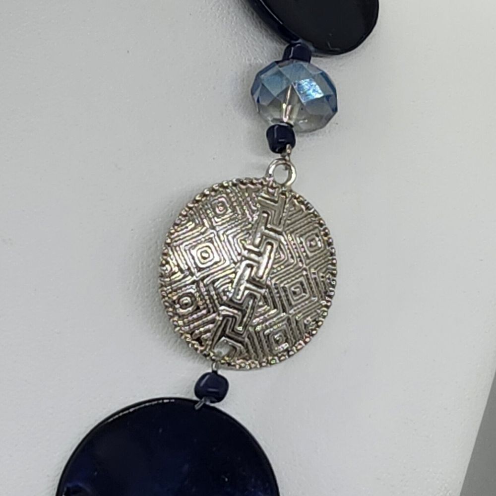 Aztec Design‎ Blue Shell Necklace - Picture 4 of 6